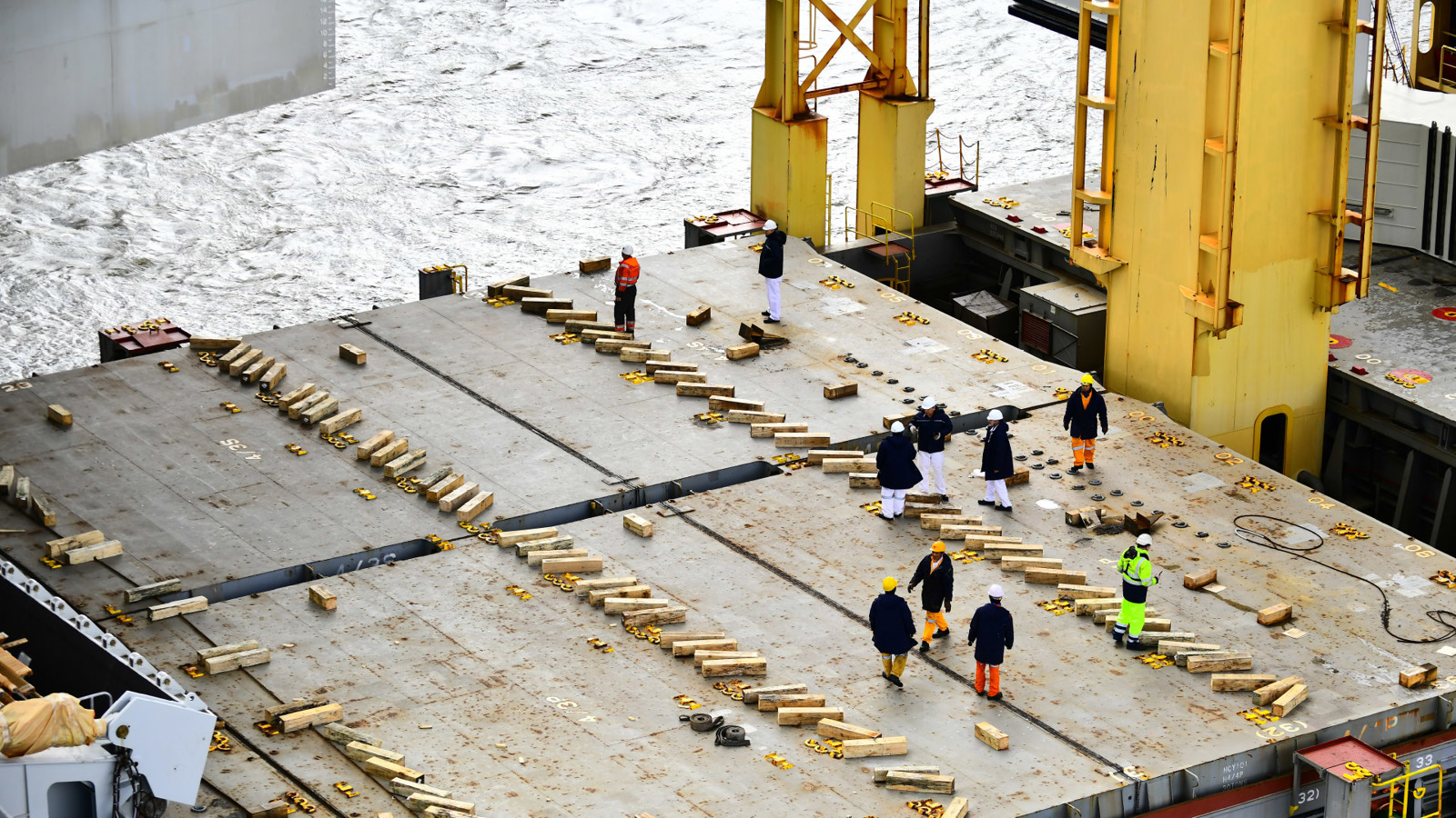 Ship And Crew Management F2f 1920X1080